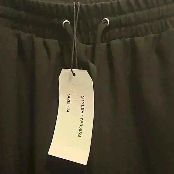 Shinestar Gold Pants - Picture 4 of 8